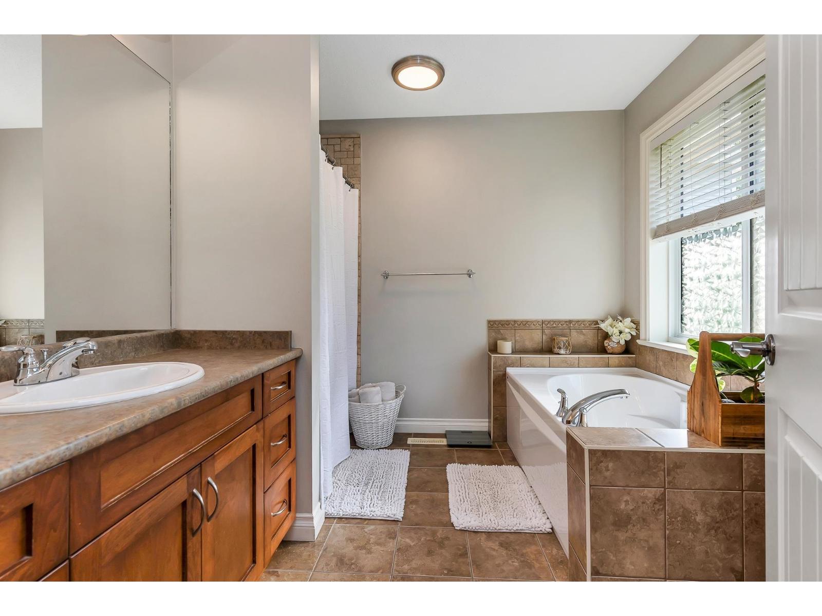 5637 Thom Creek Drive, Promontory, Chilliwack, British Columbia  V2R 5Z6 - Photo 21 - R3048576