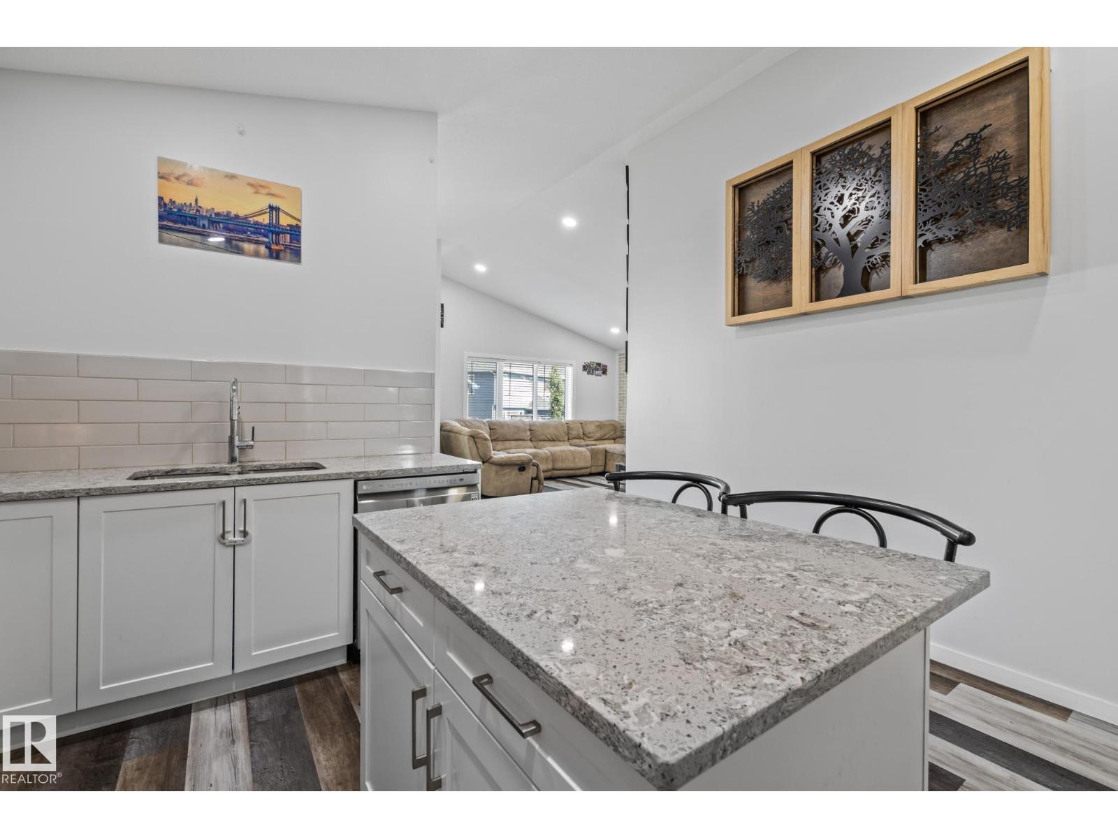 9606 83 Av, Morinville, Alberta  T8R 0A6 - Photo 11 - E4458105