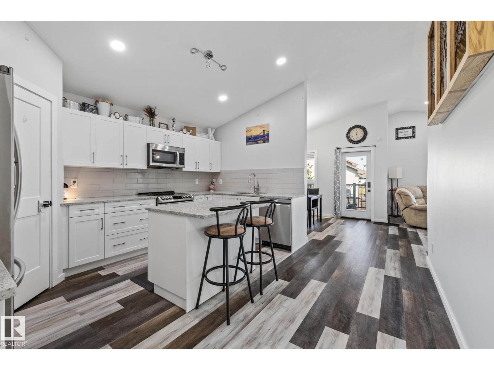 9606 83 Av, Morinville, Alberta  T8R 0A6 - Photo 8 - E4458105