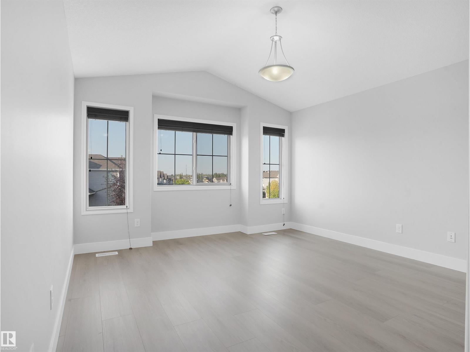 5903 12 Av Sw, Edmonton, Alberta  T6X 0T2 - Photo 18 - E4458107