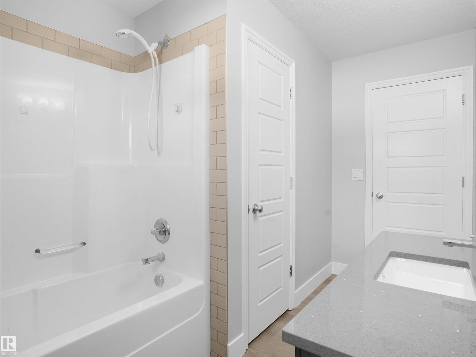 5903 12 Av Sw, Edmonton, Alberta  T6X 0T2 - Photo 36 - E4458107