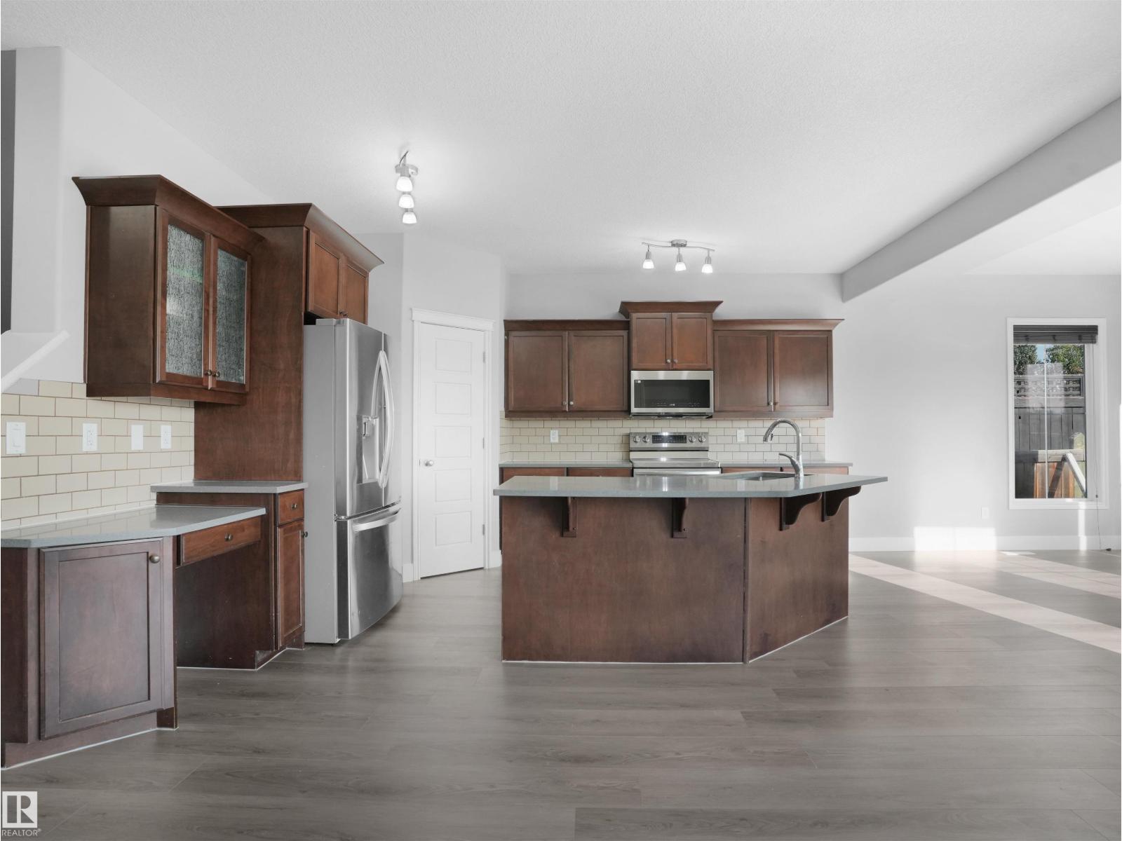 5903 12 Av Sw, Edmonton, Alberta  T6X 0T2 - Photo 6 - E4458107