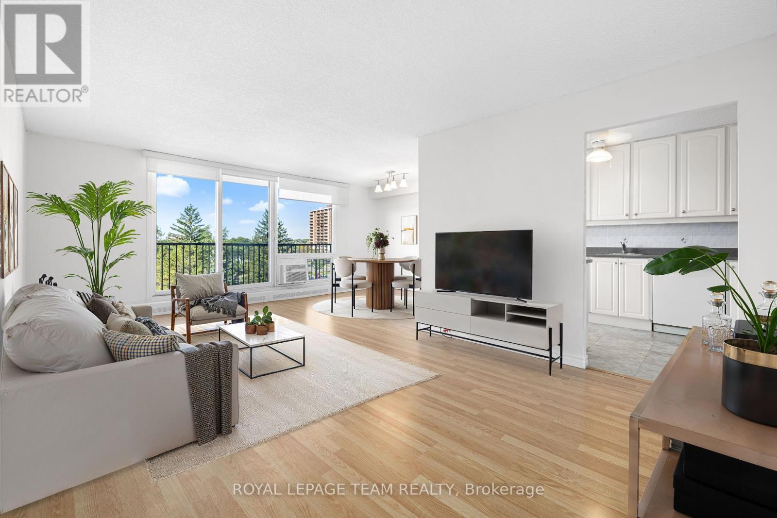 603 - 665 Bathgate Drive, Ottawa, Ontario  K1K 3Y4 - Photo 5 - X12336661