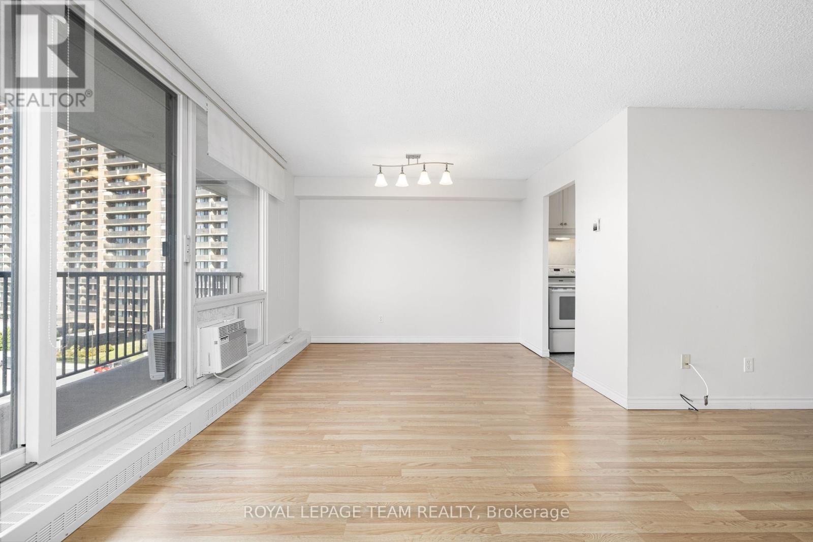 603 - 665 Bathgate Drive, Ottawa, Ontario  K1K 3Y4 - Photo 8 - X12336661