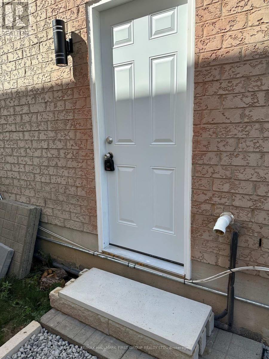 Basement - 54 Longueuil Place, Whitby, Ontario  L1R 3G9 - Photo 16 - E12409274