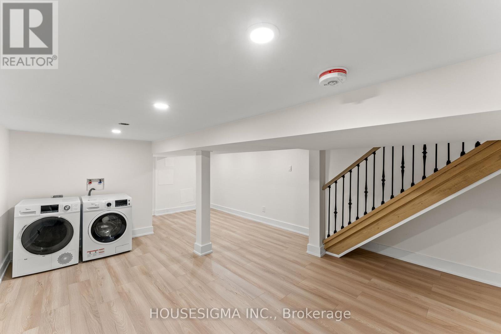 204 Franklin Avenue, Toronto, Ontario  M6P 3Z3 - Photo 35 - W12409406