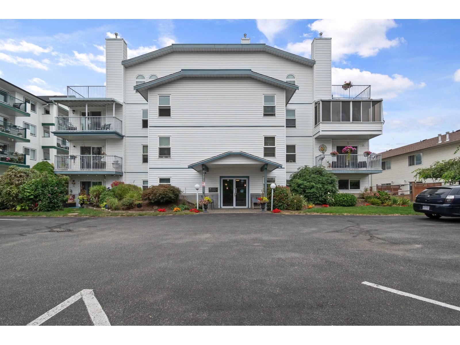 306 9175 Edward Street, Chilliwack Proper West, Chilliwack, British Columbia  V2P 4C5 - Photo 2 - R3047259