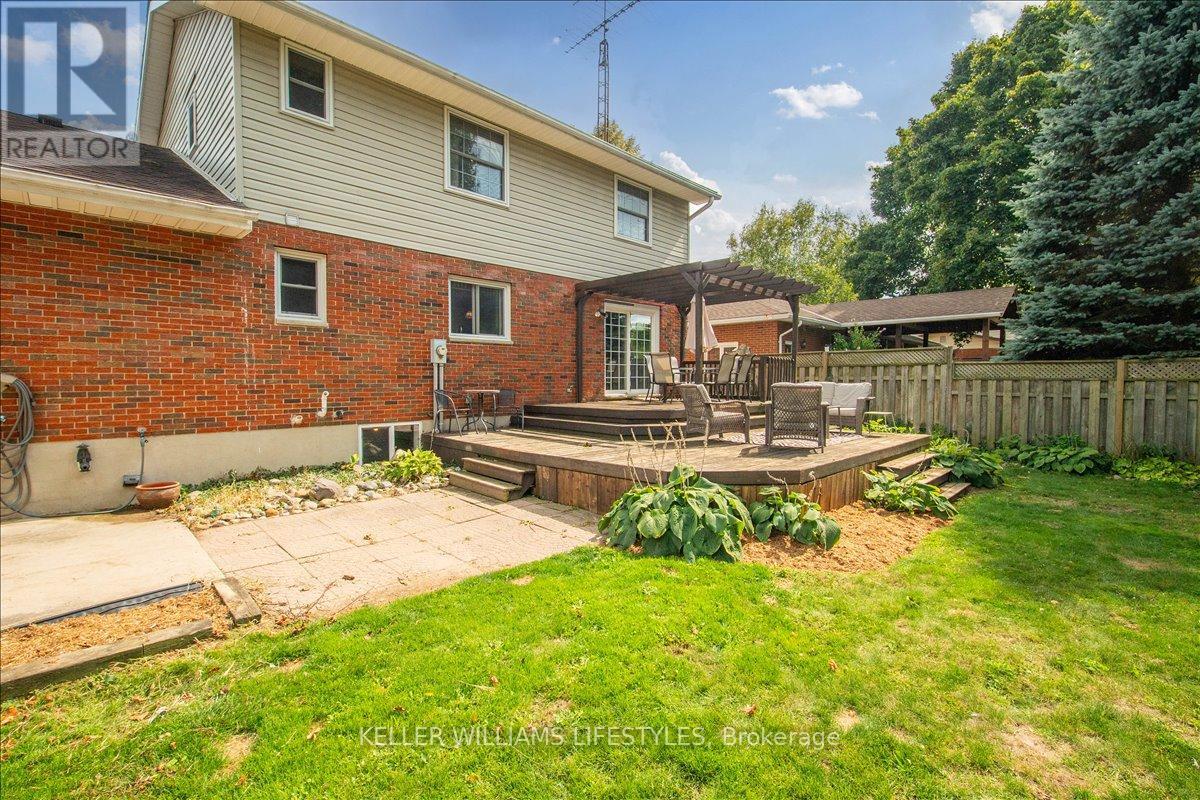 22 Park Lane, Lambton Shores, Ontario  N0N 1J0 - Photo 31 - X12409277