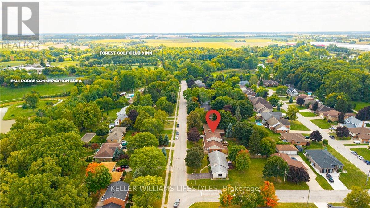 22 Park Lane, Lambton Shores, Ontario  N0N 1J0 - Photo 47 - X12409277