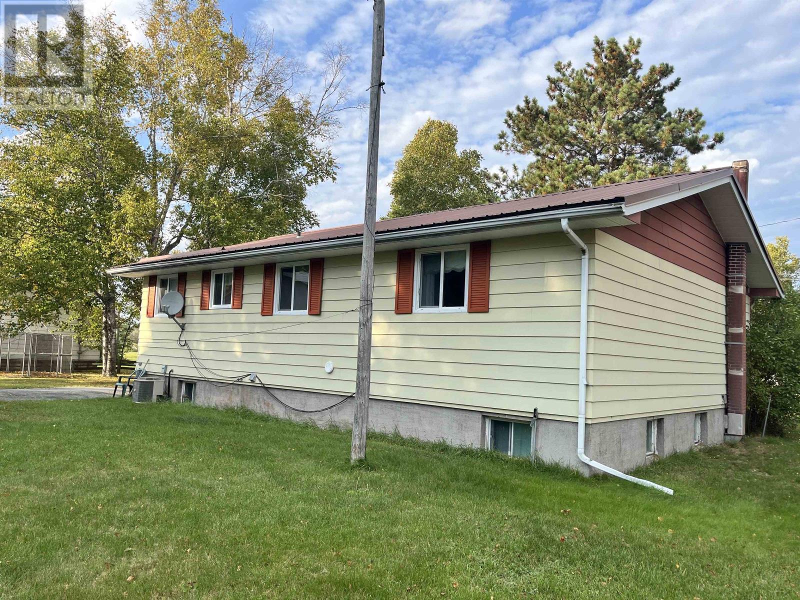 27 Balsam Avenue, Ear Falls, Ontario  P0V 1T0 - Photo 6 - TB252948