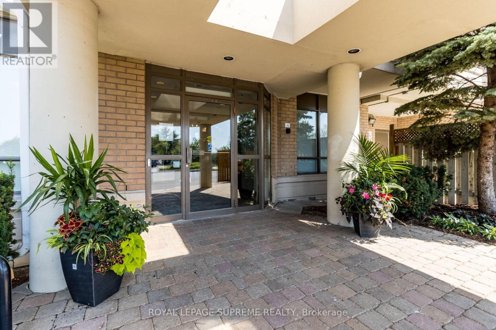 708 - 300 Ray Lawson Boulevard, Brampton, Ontario  L6Y 5H5 - Photo 4 - W12286080