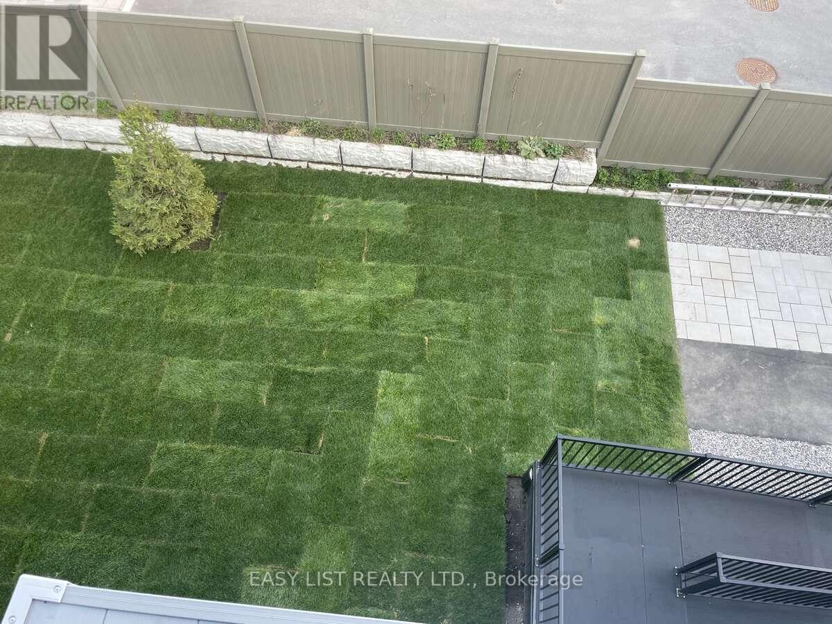 3 - 152 Springhurst Avenue, Ottawa, Ontario  K1S 0E5 - Photo 18 - X12409400