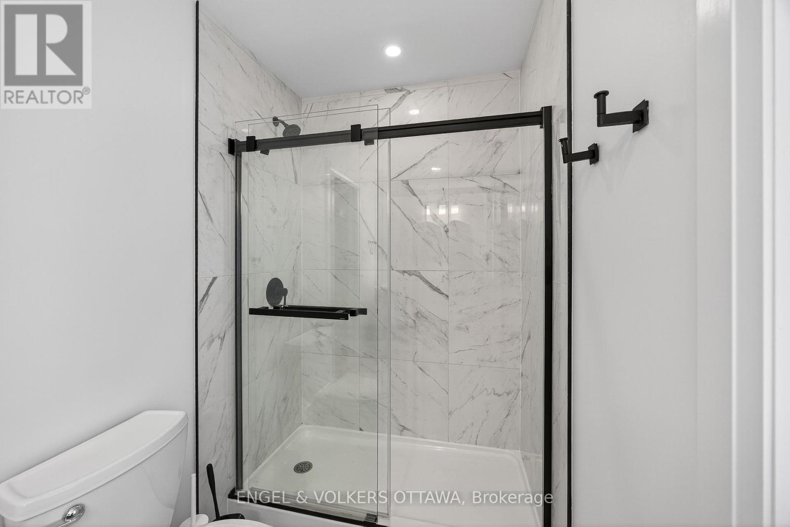 2204 Utah Street, Ottawa, Ontario  K1H 7W8 - Photo 26 - X12409401