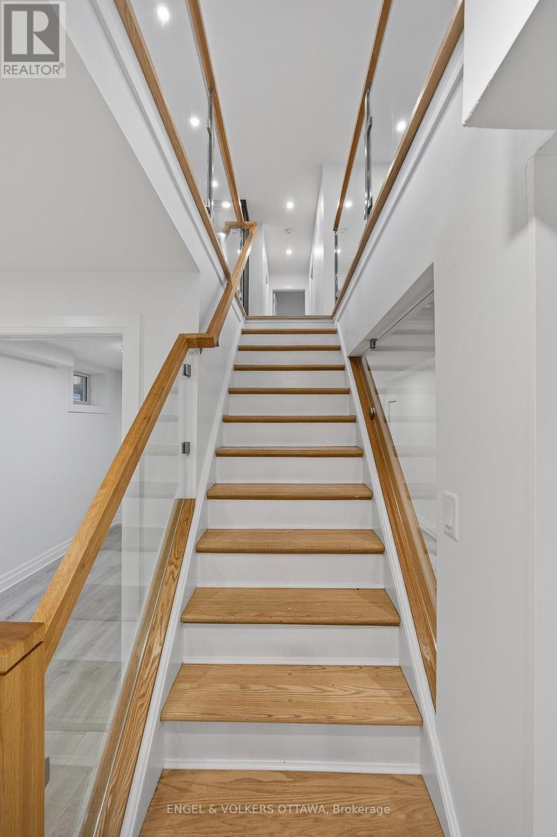 2204 Utah Street, Ottawa, Ontario  K1H 7W8 - Photo 27 - X12409401