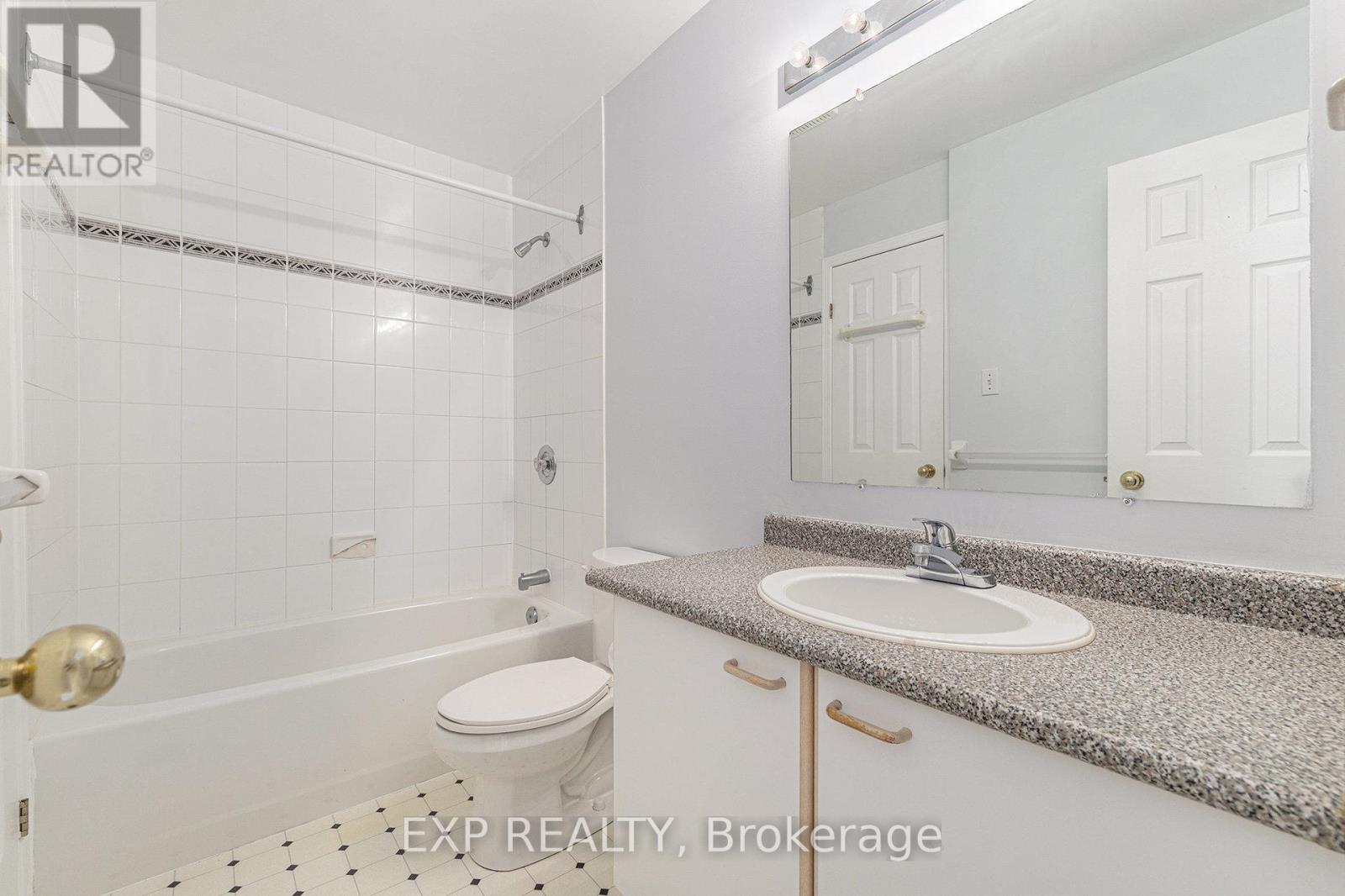 103 Banchory Crescent, Ottawa, Ontario  K2K 2V2 - Photo 12 - X12409428