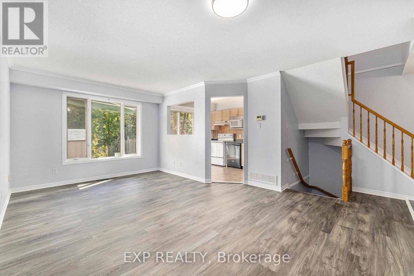 103 Banchory Crescent, Ottawa, Ontario  K2K 2V2 - Photo 3 - X12409428
