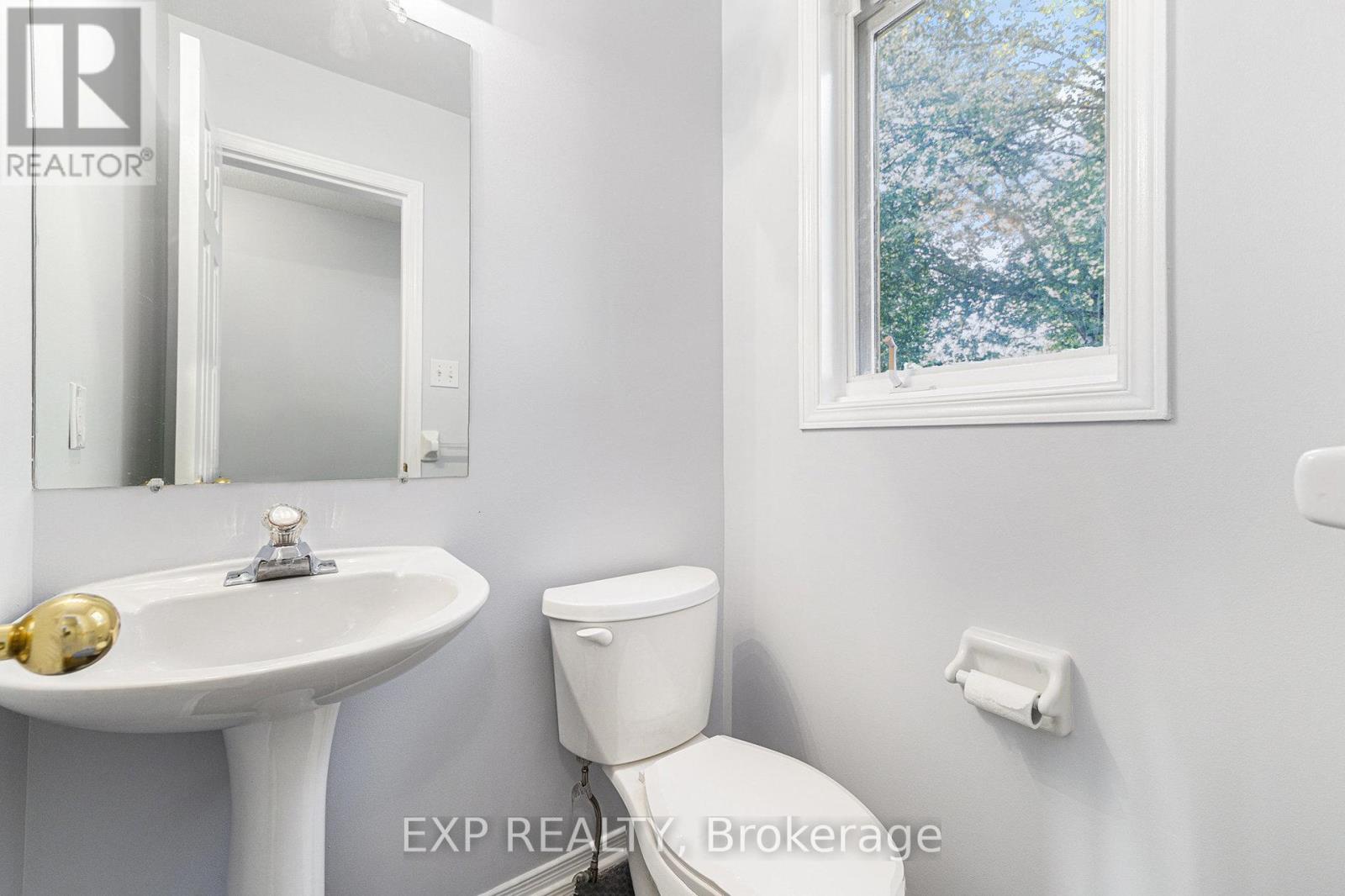 103 Banchory Crescent, Ottawa, Ontario  K2K 2V2 - Photo 8 - X12409428