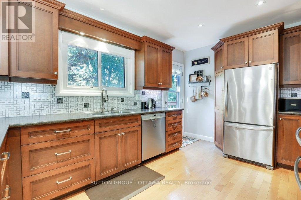 2 Victoria Street, Perth, Ontario  K7H 2H4 - Photo 11 - X12409448