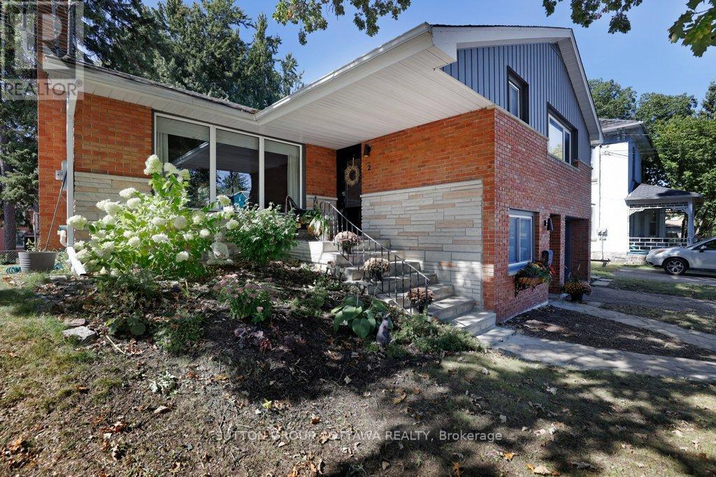 2 Victoria Street, Perth, Ontario  K7H 2H4 - Photo 3 - X12409448
