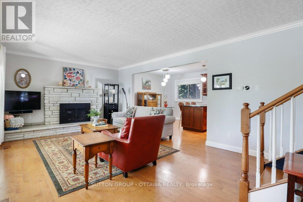 2 Victoria Street, Perth, Ontario  K7H 2H4 - Photo 5 - X12409448