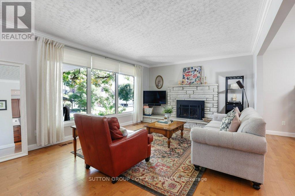 2 Victoria Street, Perth, Ontario  K7H 2H4 - Photo 6 - X12409448