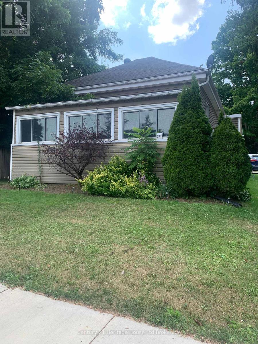 22 FYFE AVENUE, Woodstock, Ontario