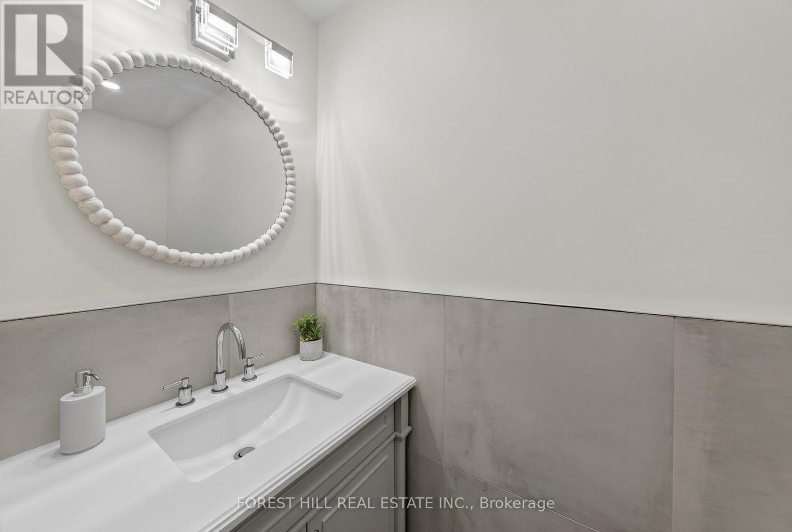 37 Cherry Post Crescent, Toronto, Ontario  M9C 2J9 - Photo 21 - W12409069