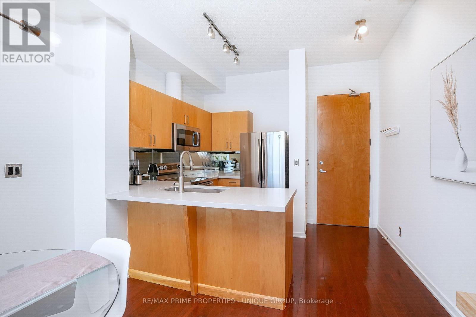 923 - 388 Richmond Street W, Toronto (Waterfront Communities), Ontario  M5V 3P1 - Photo 10 - C12409209