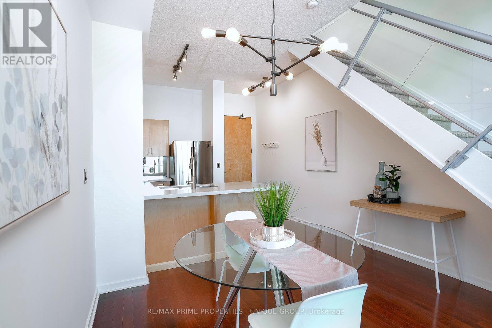 923 - 388 Richmond Street W, Toronto (Waterfront Communities), Ontario  M5V 3P1 - Photo 8 - C12409209