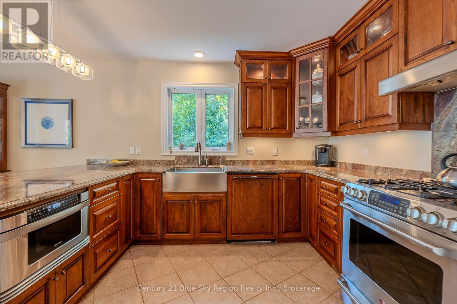 101 Marine Drive, Callander, Ontario  P0H 1H0 - Photo 11 - X12409268