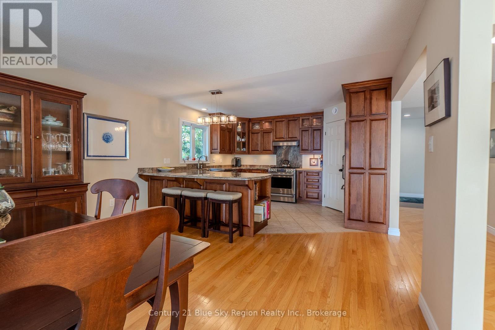 101 Marine Drive, Callander, Ontario  P0H 1H0 - Photo 8 - X12409268