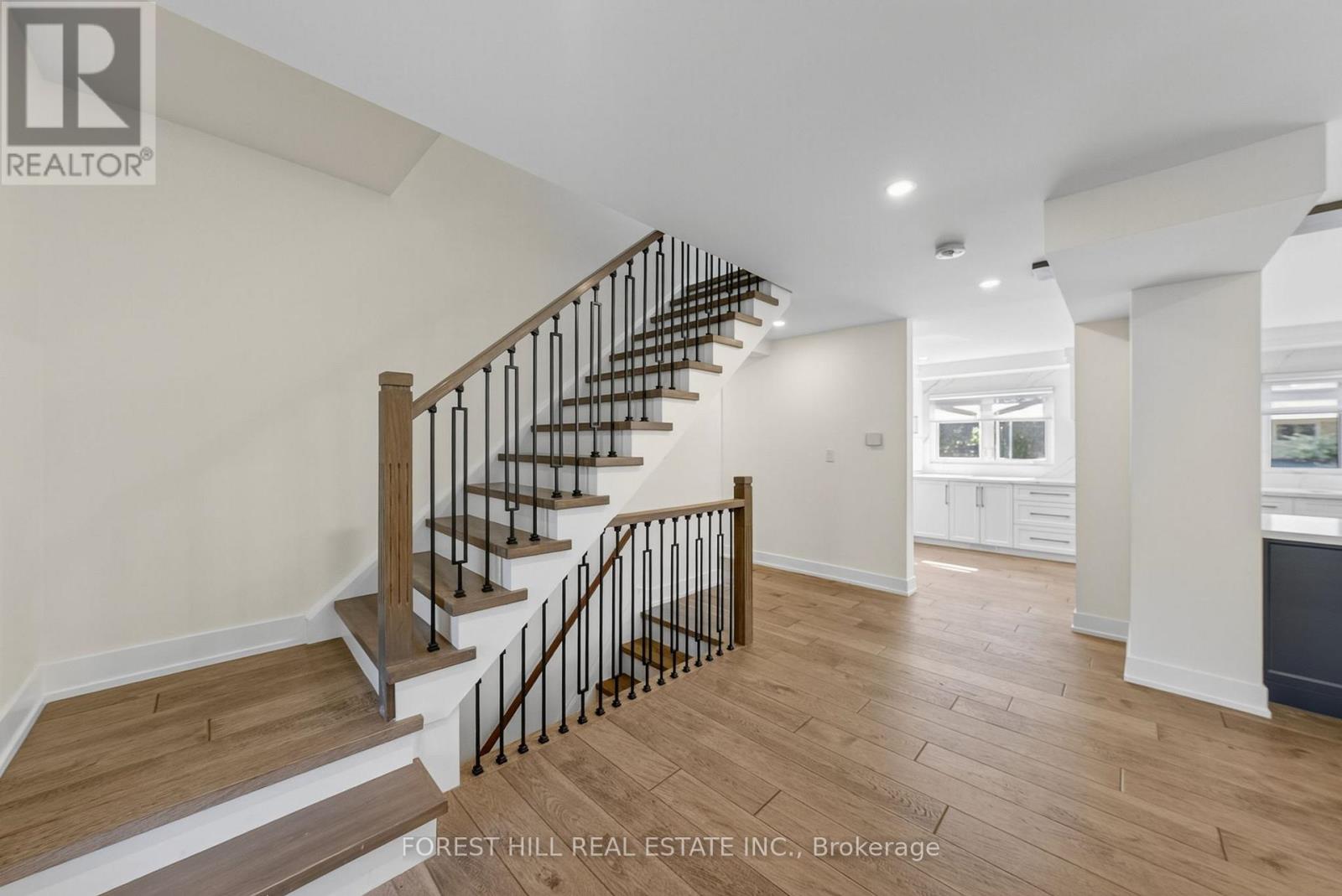 37 Cherry Post Crescent, Toronto, Ontario  M9C 2J9 - Photo 30 - W12409069