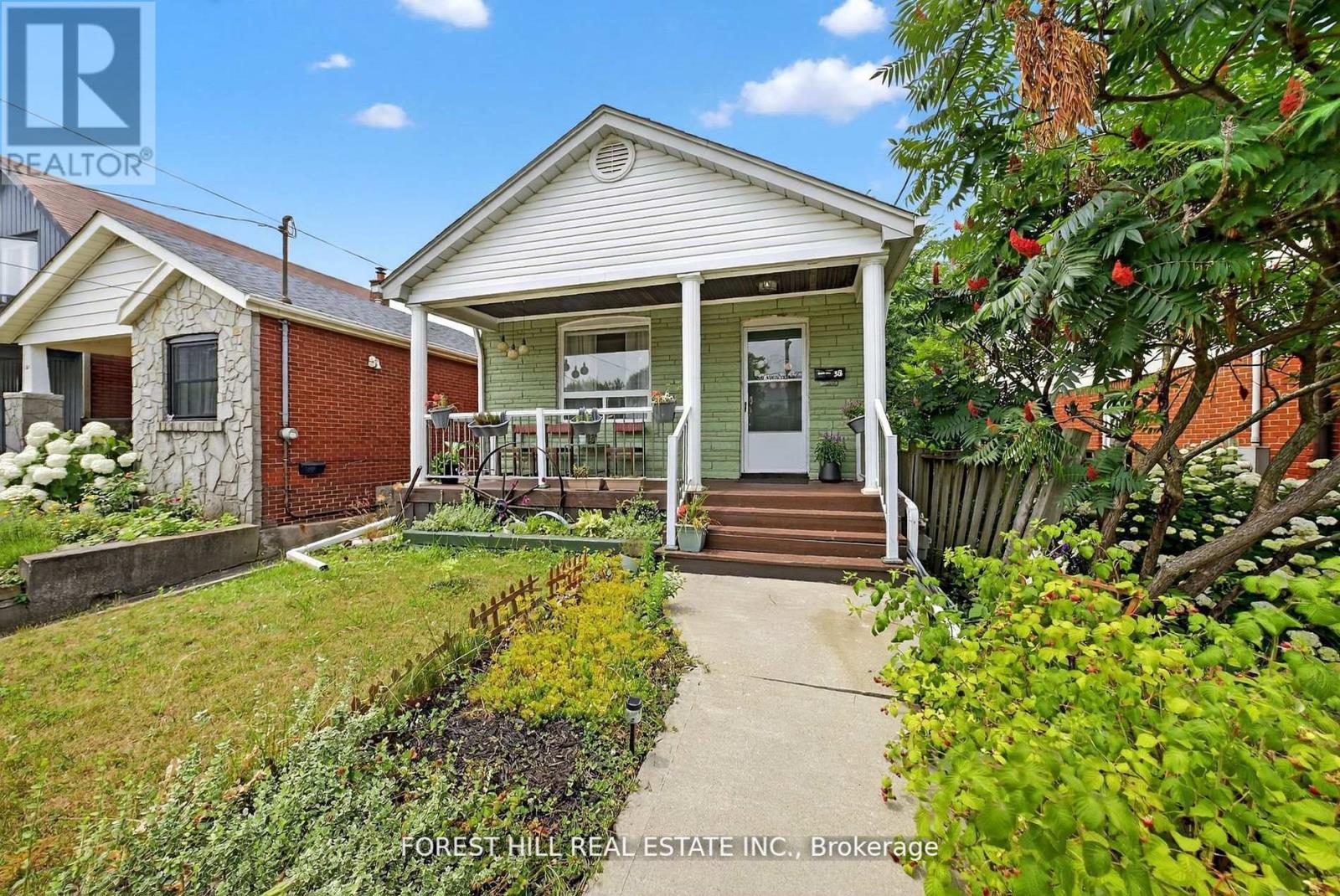 38 SCOTIA AVENUE, Toronto, Ontario