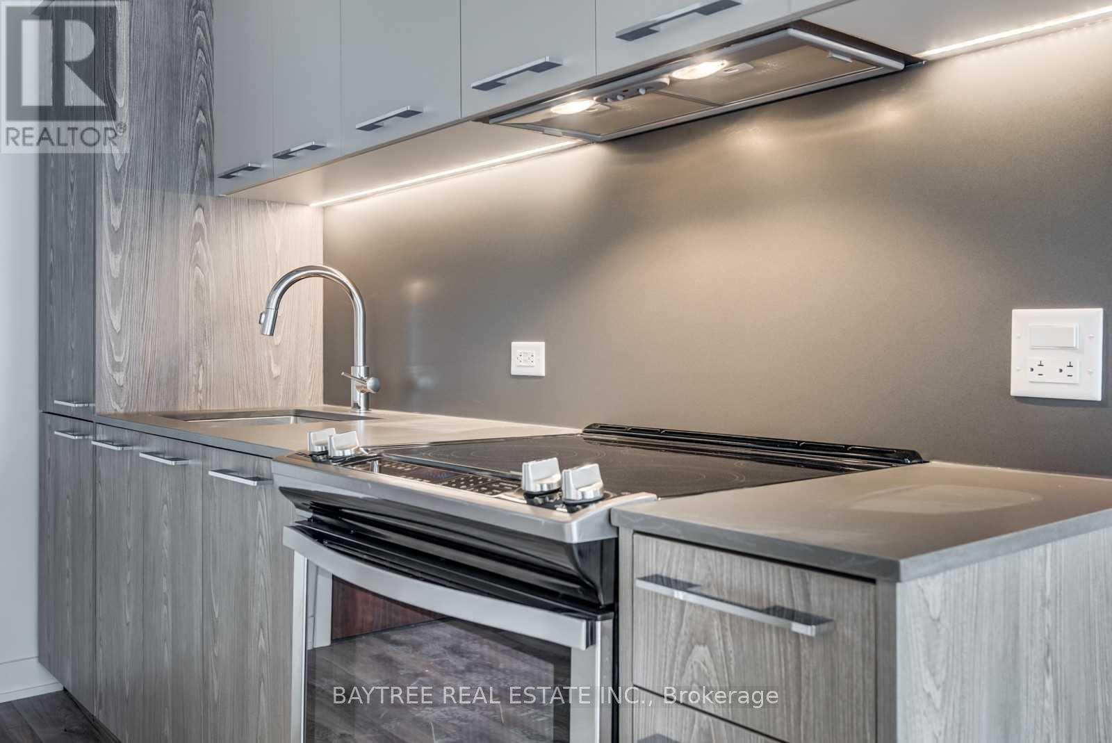 404 - 30 Baseball Place, Toronto, Ontario  M4M 0E8 - Photo 6 - E12409222