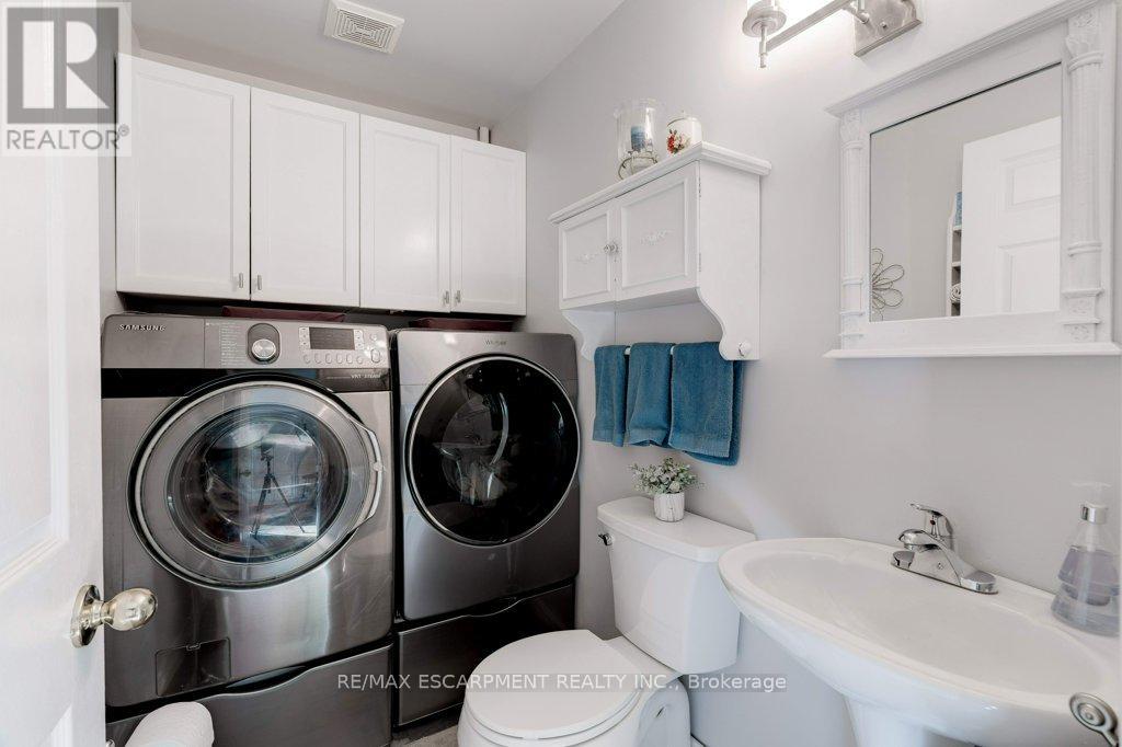 37 West Avenue, Hamilton, Ontario  L8E 5L5 - Photo 17 - X12394826