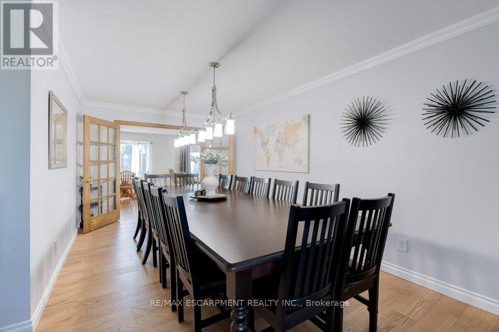 37 West Avenue, Hamilton, Ontario  L8E 5L5 - Photo 7 - X12394826