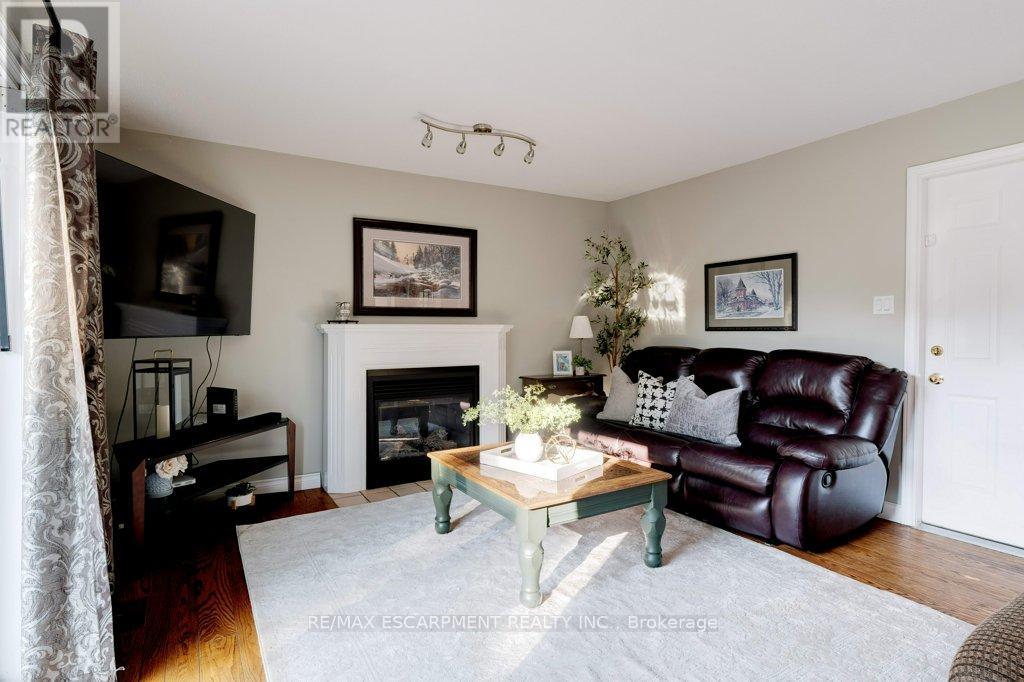37 West Avenue, Hamilton, Ontario  L8E 5L5 - Photo 8 - X12394826