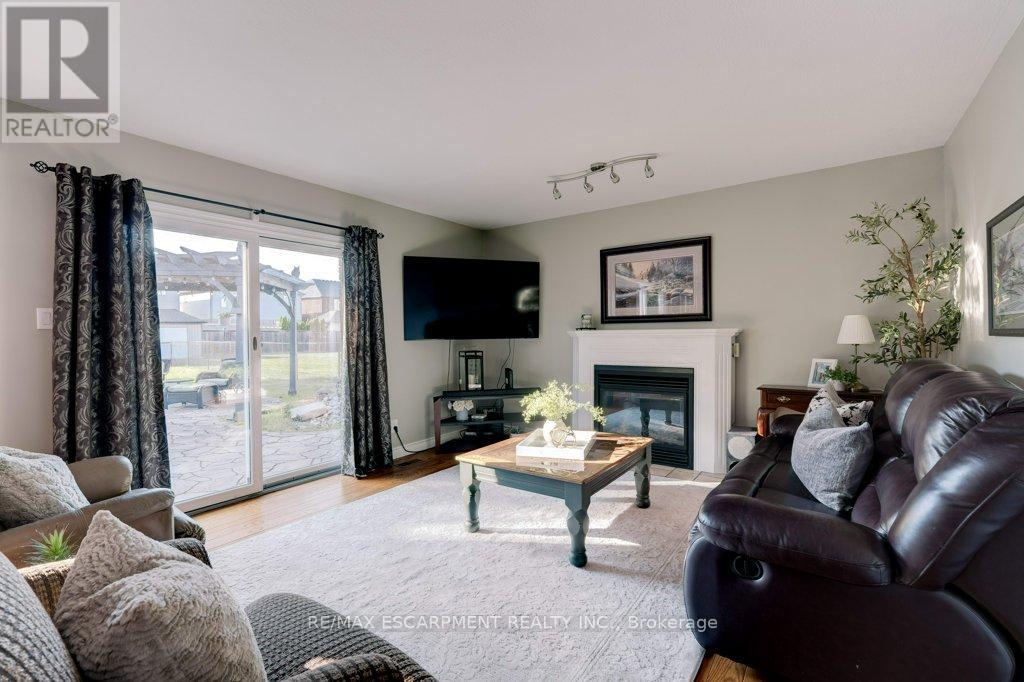 37 West Avenue, Hamilton, Ontario  L8E 5L5 - Photo 9 - X12394826