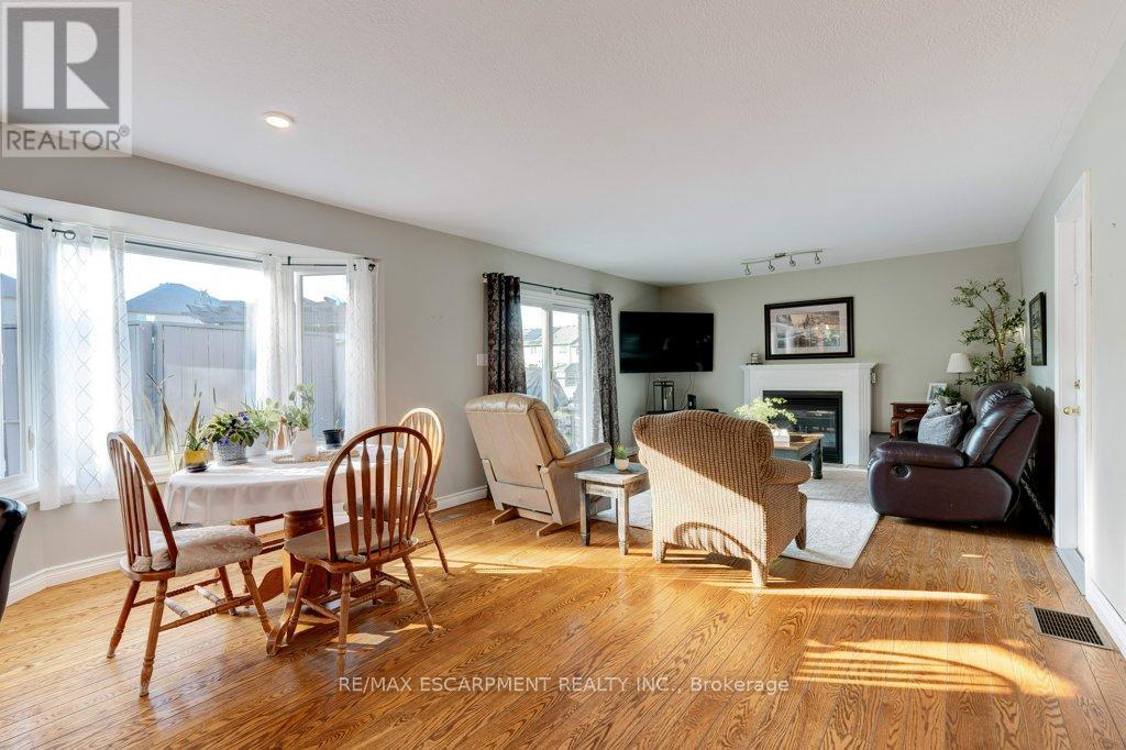 37 West Avenue, Hamilton, Ontario  L8E 5L5 - Photo 10 - X12394826
