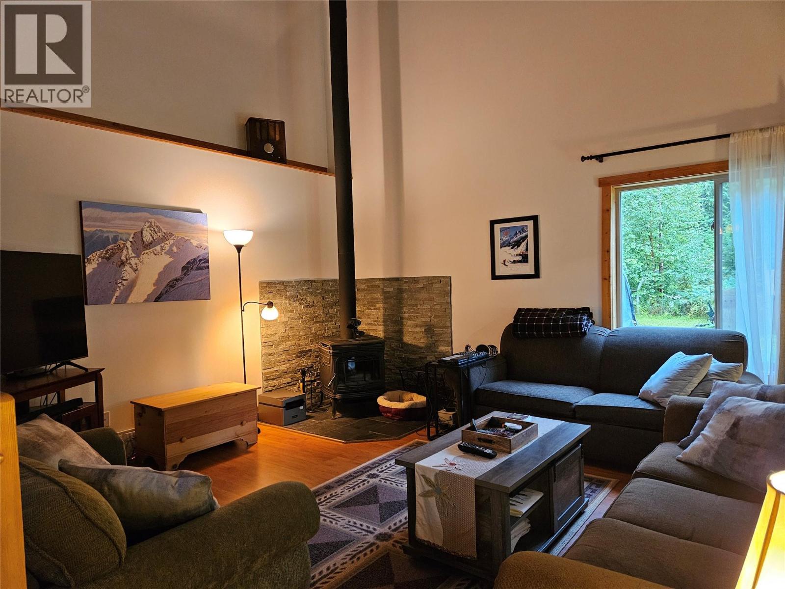 153 Wildwood Road, Summit Lake, British Columbia  V0G 1R1 - Photo 10 - 10357178
