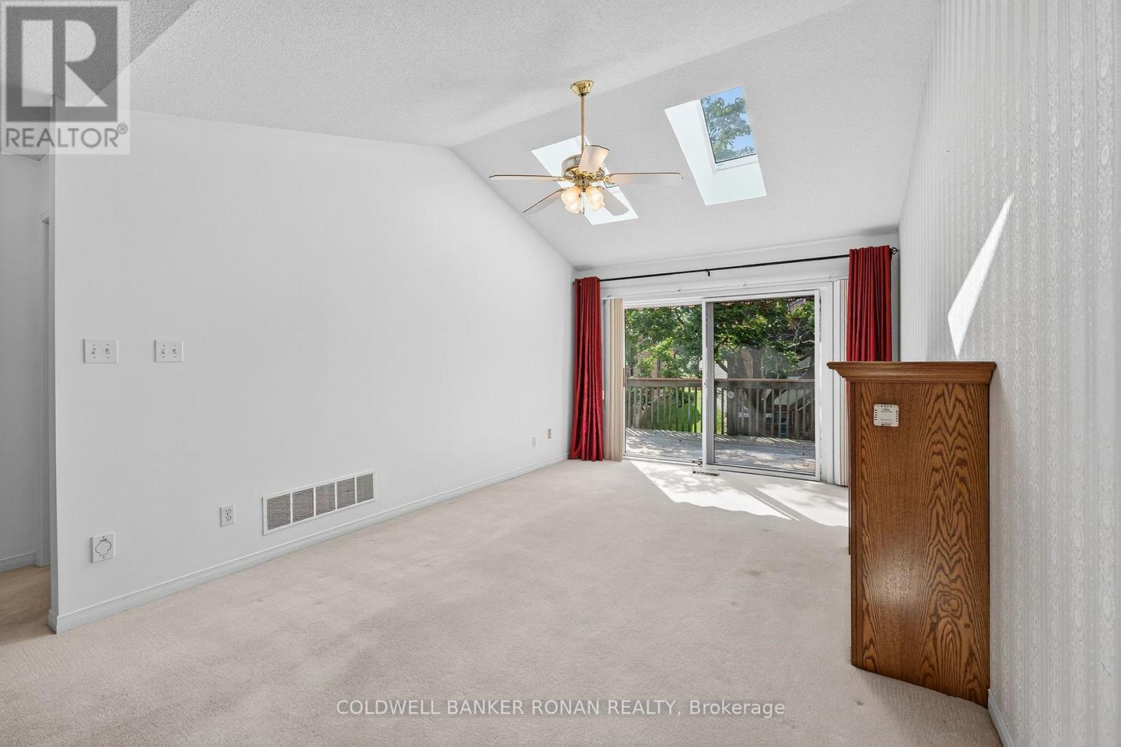 12 Glenwood Drive, New Tecumseth, Ontario  L9R 1S5 - Photo 15 - N12409149