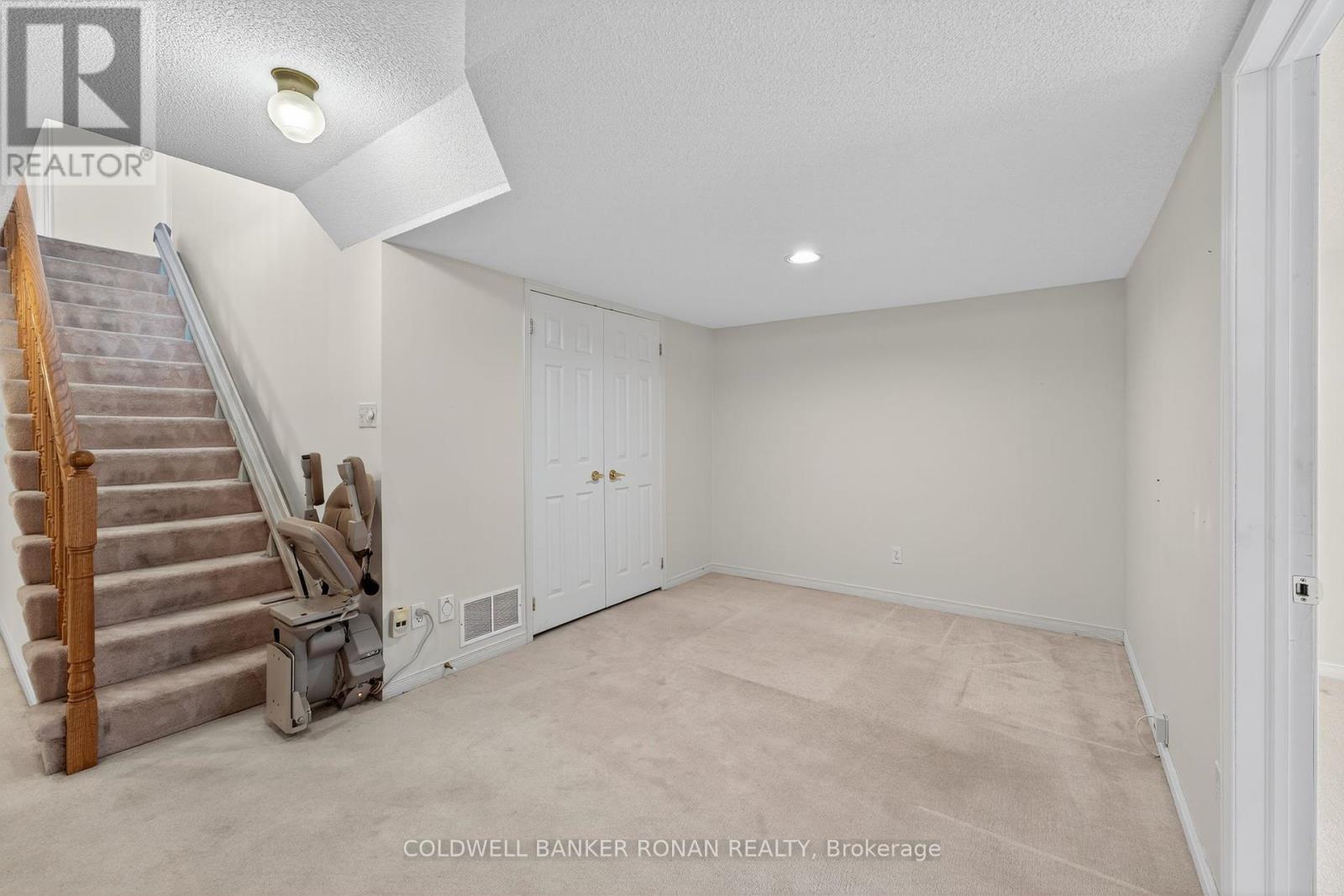 12 Glenwood Drive, New Tecumseth, Ontario  L9R 1S5 - Photo 28 - N12409149