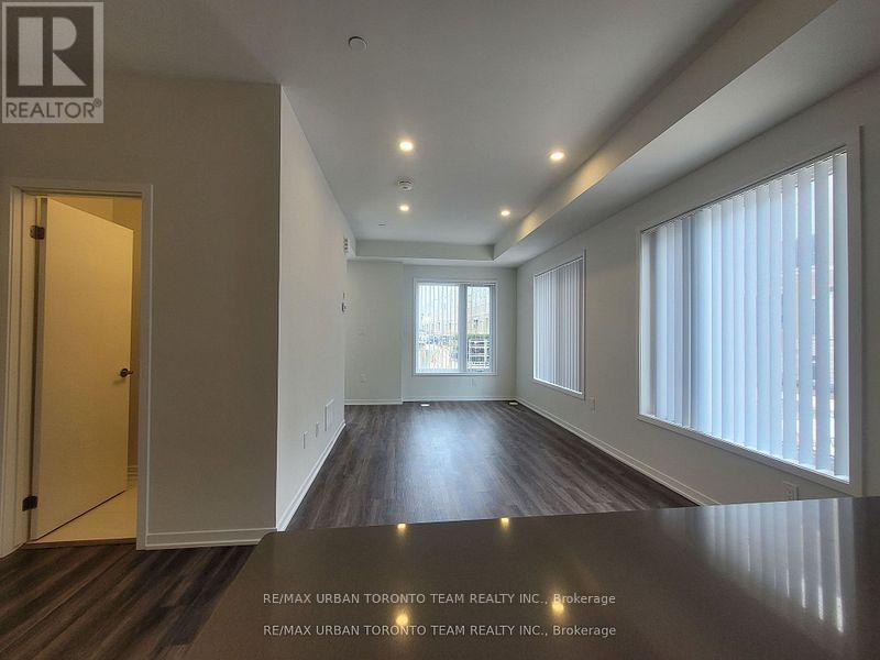 171 - 151 Honeycrisp Cres Crescent, Vaughan, Ontario  L4K 5Z8 - Photo 10 - N12409160