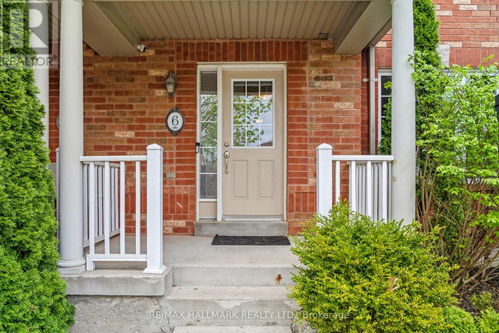 6 Calafia Street, Markham, Ontario  L6B 0H6 - Photo 2 - N12409183