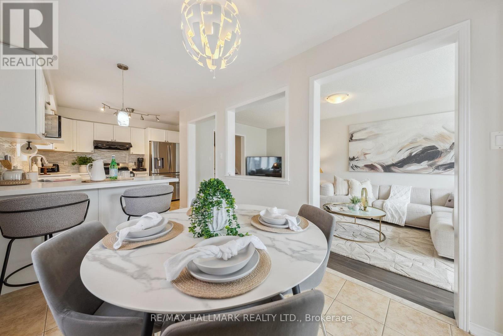 6 Calafia Street, Markham, Ontario  L6B 0H6 - Photo 20 - N12409183
