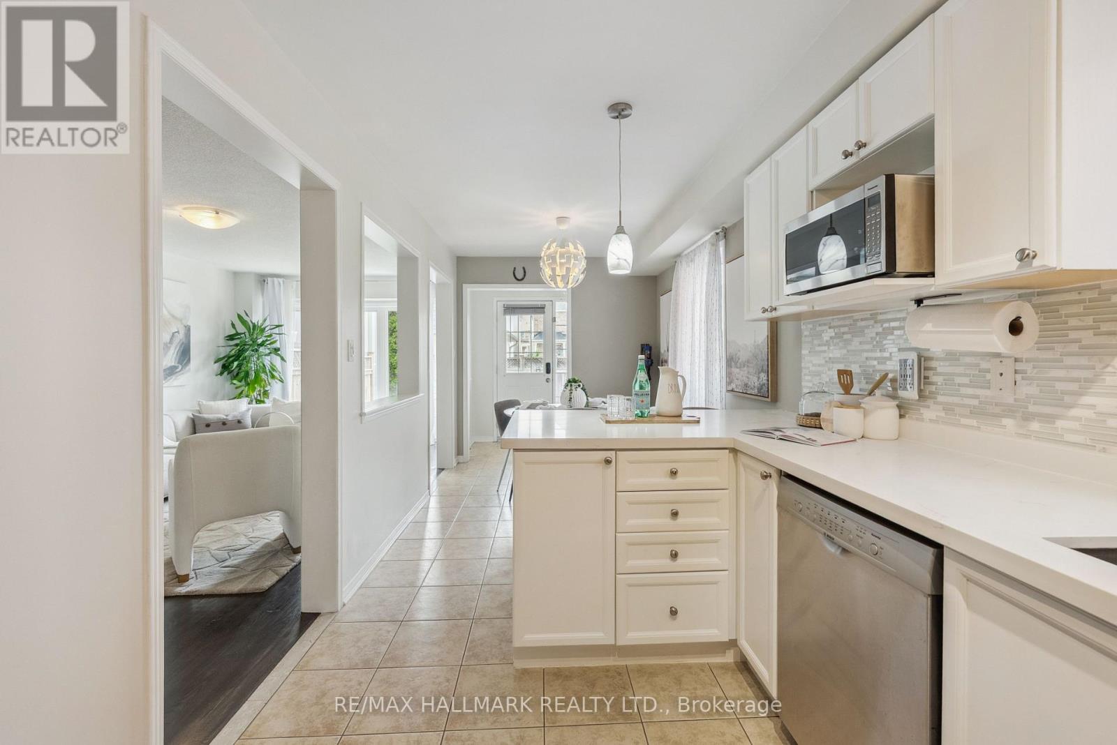 6 Calafia Street, Markham, Ontario  L6B 0H6 - Photo 17 - N12409184