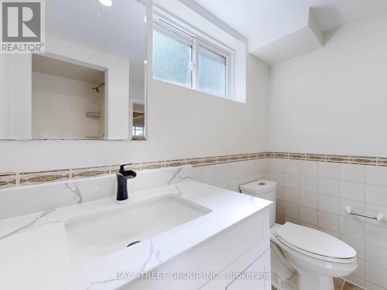 164 Norman Drive, King, Ontario  L7B 1J5 - Photo 21 - N12409197