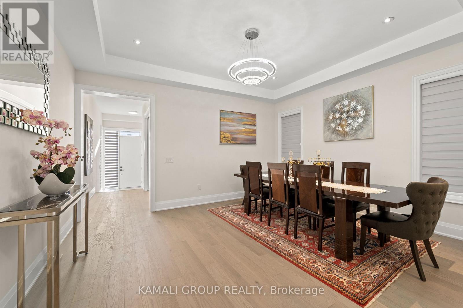 121 Milky Way Drive, Richmond Hill, Ontario  L4C 4L9 - Photo 13 - N12409217