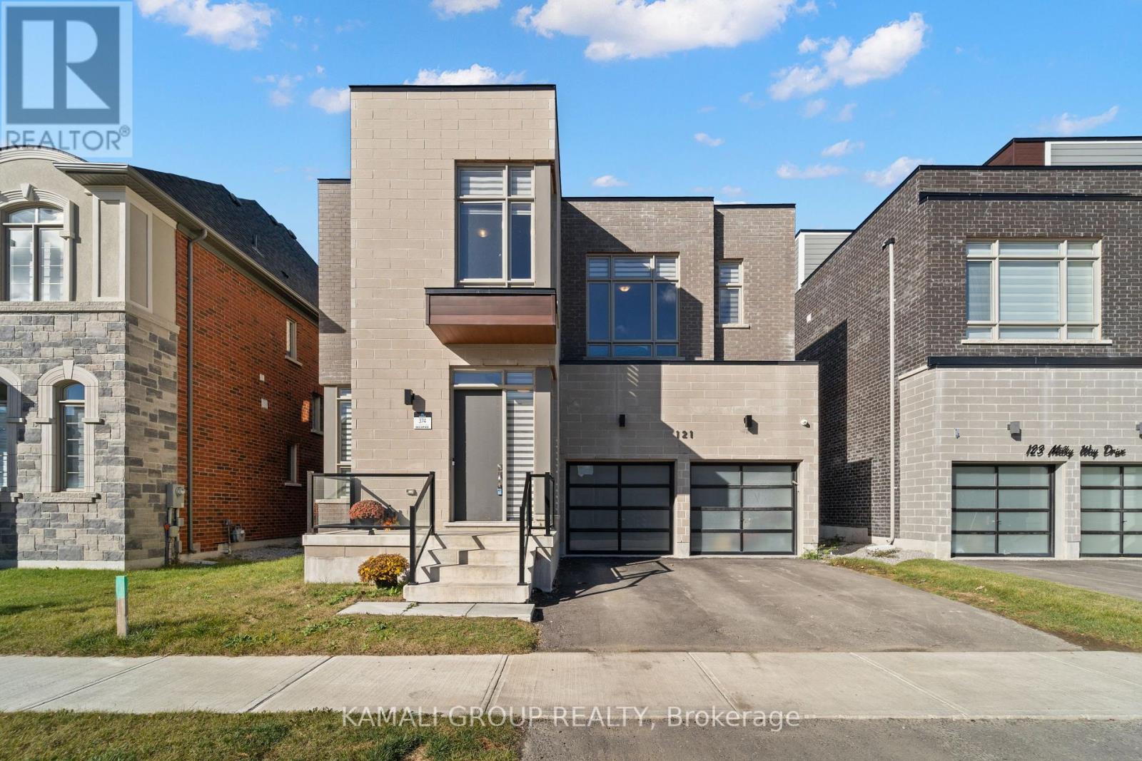 121 Milky Way Drive, Richmond Hill, Ontario  L4C 4L9 - Photo 49 - N12409217