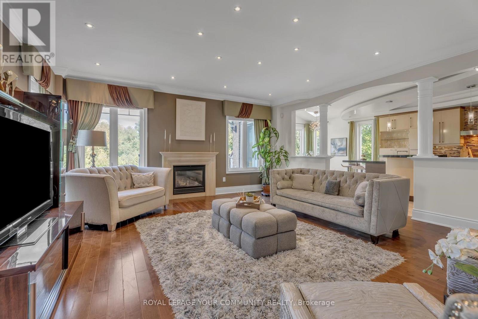 35 Vandervoort Drive, Richmond Hill, Ontario  L4E 0C7 - Photo 12 - N12409233